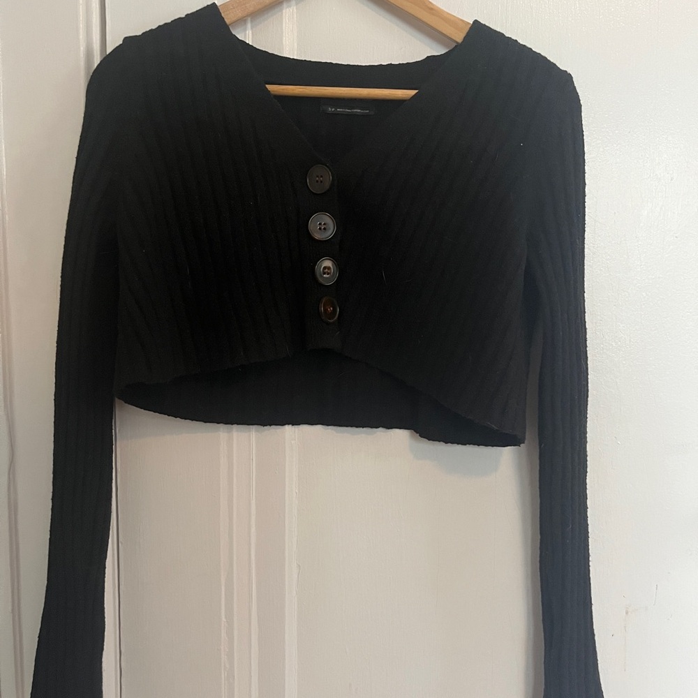 black cropped sweater